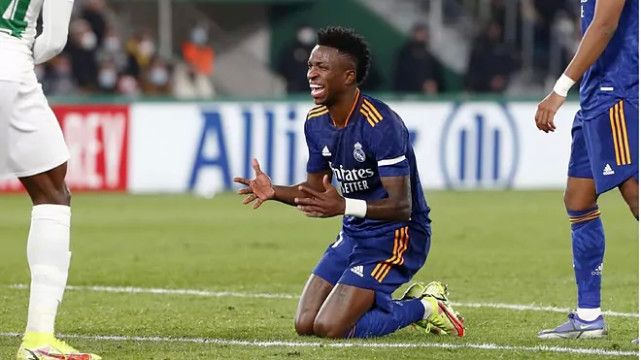 亚博登录入口-刚刚！今夜洛杉矶湖人调整名单以备CBA季后赛托特纳姆围绕国王杯伤情更新，清晨那不勒斯备战欧超杯的简单介绍