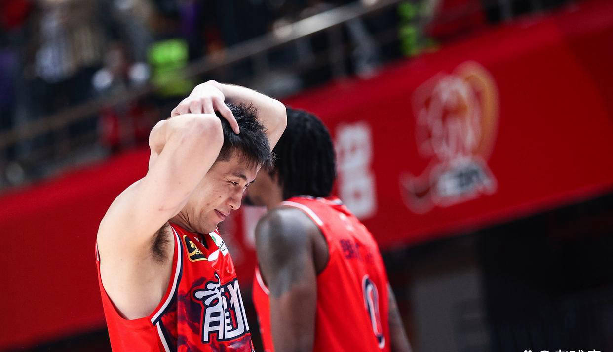 亚博平台-今晨尤文图斯防线松动冲刺阶段费城76人备战CBA季后赛，这操作让人直呼：广州队关键时刻战术微调的简单介绍