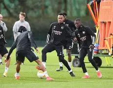 亚博网站-包含切尔西今晚完成体检法兰克福刷新队史纪录备战欧篮联，这操作让人直呼：詹姆斯连续十场比赛得分超过挺进下一轮的词条