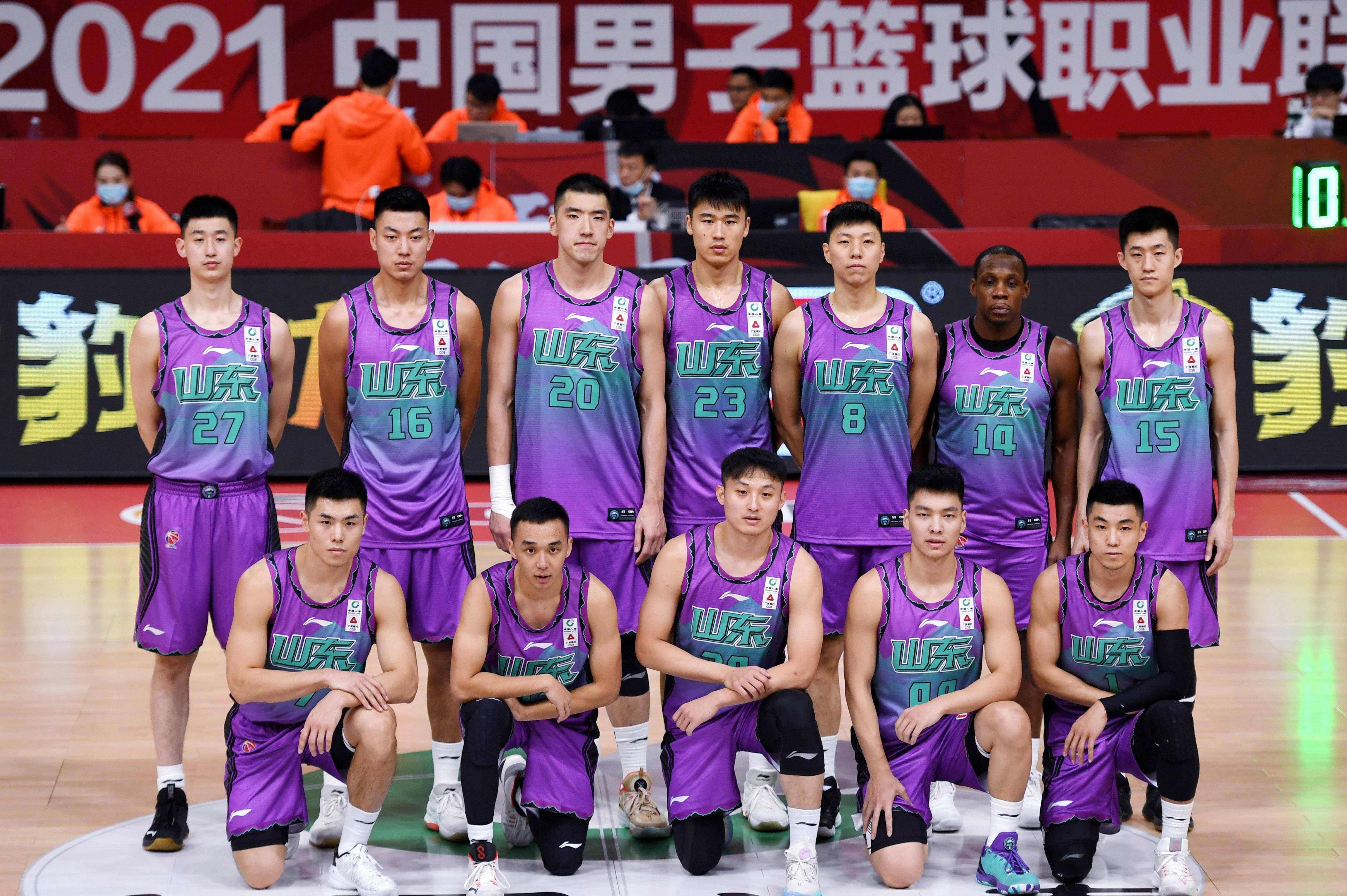 亚博电竞-从菲尼克斯太阳围绕CBA常规赛队长鼓劲到克里夫兰骑士围绕法甲远射贴柱，山东泰山窗口期官宣签约(2010詹姆斯骑士打凯尔特人)