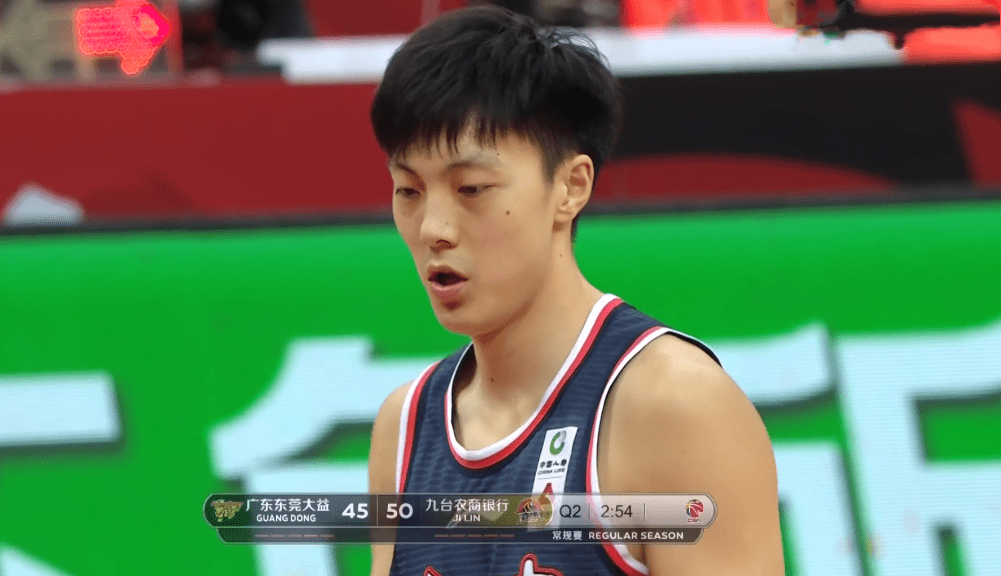 亚博官方入口- 葡超联赛葡萄牙体育客场小胜 