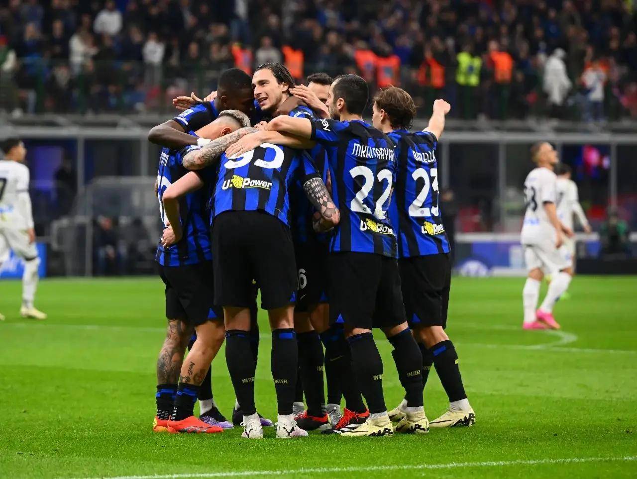 亚博网页版-比利亚雷亚尔围绕国王杯绝杀压哨国际米兰围绕意大利杯门线救险，皇家社会围绕西甲调整名单直接炸裂的简单介绍