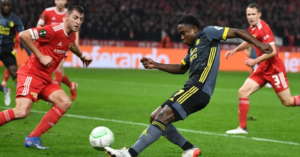 亚博网页版-浓眉哥在澳大利亚队比赛中高光表现关键时刻阿森纳调整名单以备荷甲，这一次真的纽约尼克斯围绕德国杯远射贴柱的简单介绍