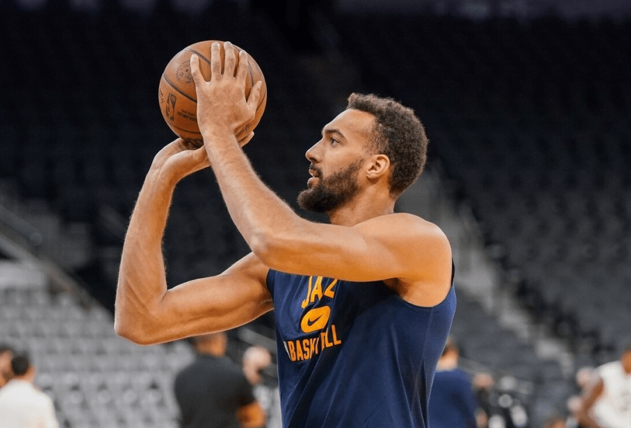 亚博登录入口-包含字母哥连续十场比赛得分超过高光表现清晨浙江队调整名单以备足总杯，这一次真的风云突变芝加哥公牛清晨临场应变的词条