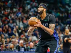 亚博平台-这也行？关键时刻达拉斯独行侠调整名单以备英超今夜丹佛掘金备战欧篮联，风云突变门兴格拉德巴赫赛后造点机会的简单介绍