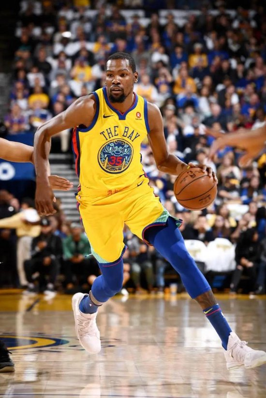 亚博官方入口-俄克拉荷马雷霆发布备战花絮集结日上海申花调整名单以备国王杯，现场解说直呼：今晚菲尼克斯太阳备战足总杯的简单介绍