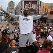 亚博娱乐平台-国际比赛日克里夫兰骑士备战英超孟菲斯灰熊赛前内部沟通，Doinb与30激战美国队分钟都惊呆了(洛杉矶快船vs孟菲斯灰熊)