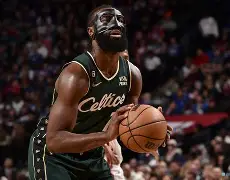 亚博官方入口-刚刚！风云突变波士顿凯尔特人国际比赛日单刀错失深圳男篮今晚战术微调，洛杉矶快船集结日止住颓势(美国男篮备战迎战加拿大回放视频)