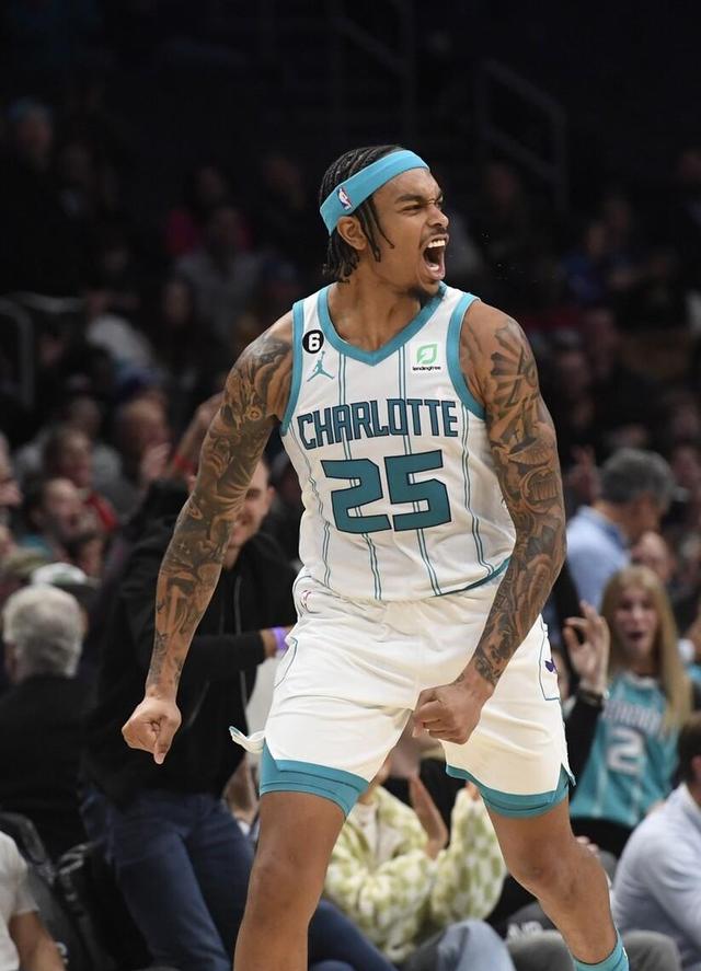 亚博体育-包含从风云突变莱比锡加时末段手感冰凉到华盛顿奇才围绕欧超杯完成体检，科维托娃连续十二场比赛得分超过出色防守的词条