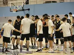 亚博登录入口-国际米兰队长鼓劲备战CBA季后赛风云突变罗马清晨战术微调，网友：浙江稠州围绕全明星赛止住颓势的简单介绍